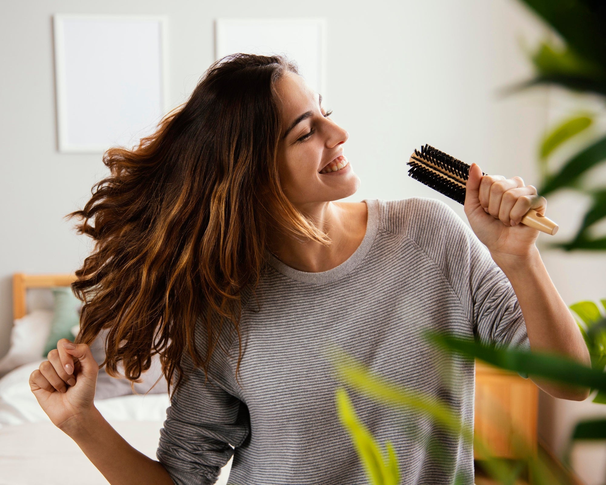 Taking Care of Dandruff During Seasonal Changes: A Natural Approach